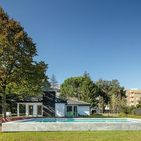 Отель 70'S Wood House Мая Экстерьер фото